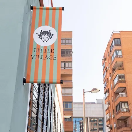 The Little Village Апартаменты