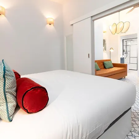 The Little Village Apartamento