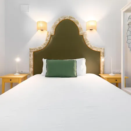 The Little Village Apartment *