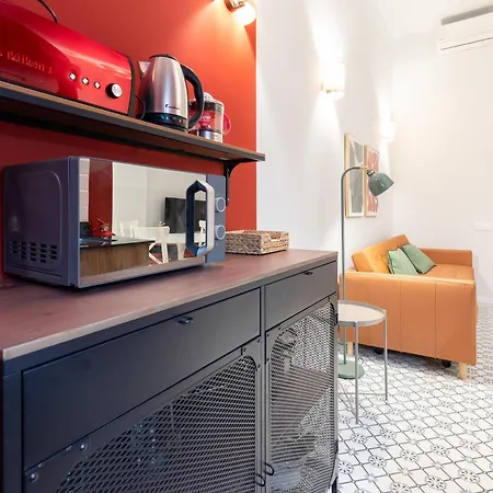 The Little Village Apartment *